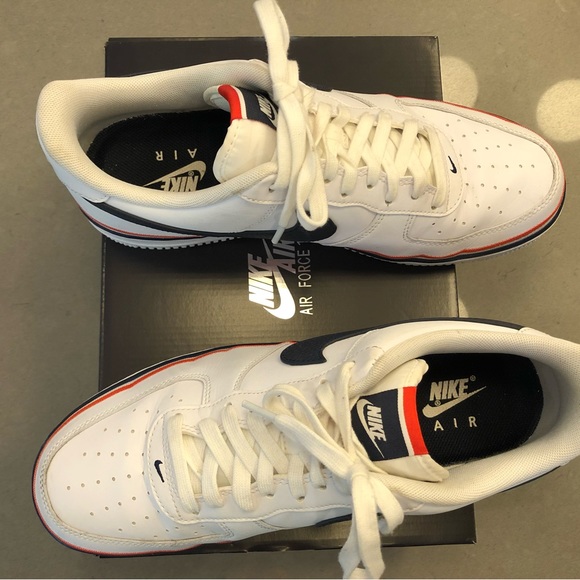 Air Force 1 ‘07 LV8 1 - Picture 2 of 10